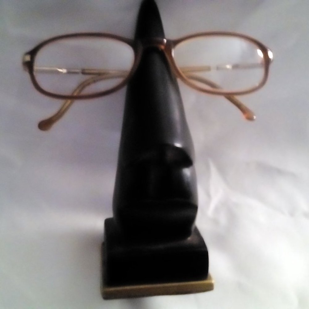 Nose Eye Glass Holder